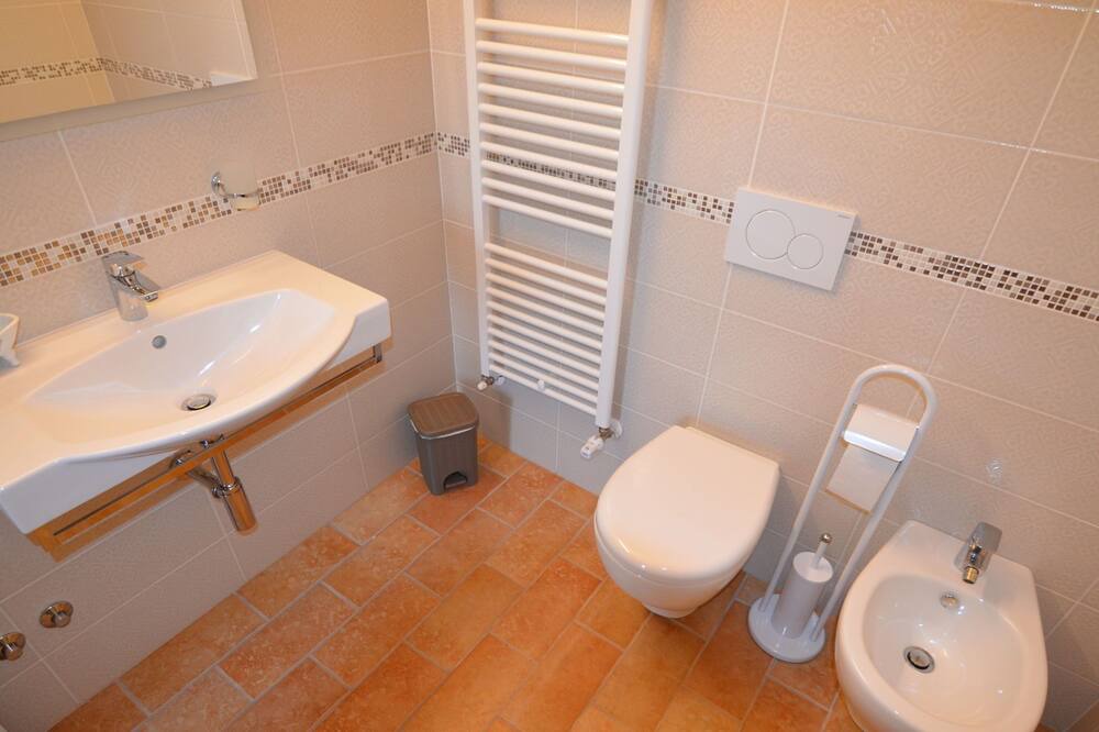 Photo of Bathroom in Gemmano