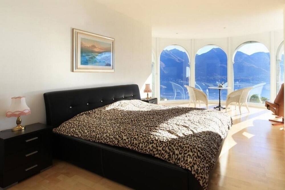 Photo of Bedroom in Brione sopra Minusio