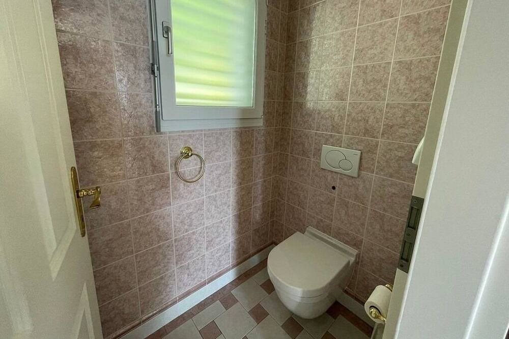 Photo of Bathroom in Brione sopra Minusio