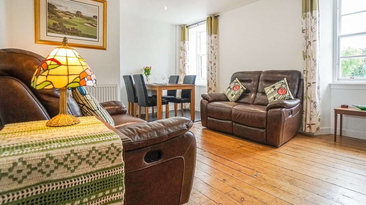 Photo of Livingroom in Comrie