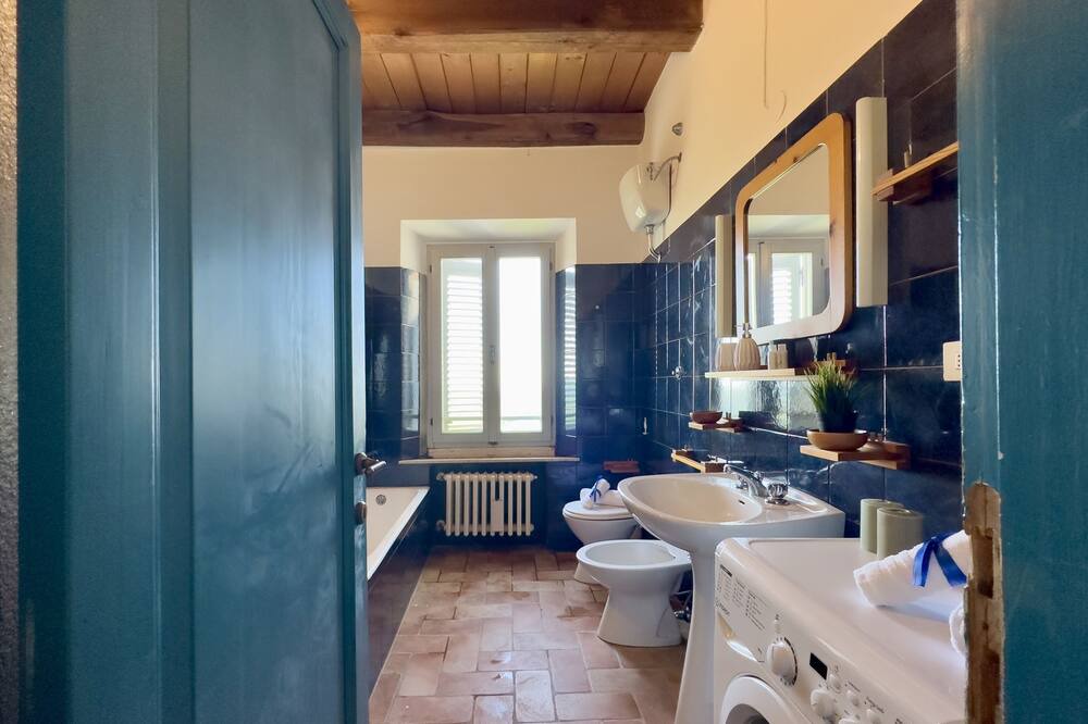 Photo of Bathroom in Petritoli