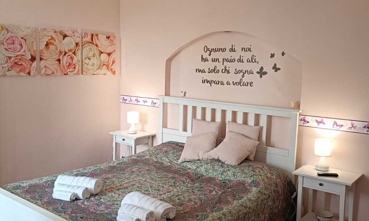 Photo of Bedroom in Montaldo Scarampi