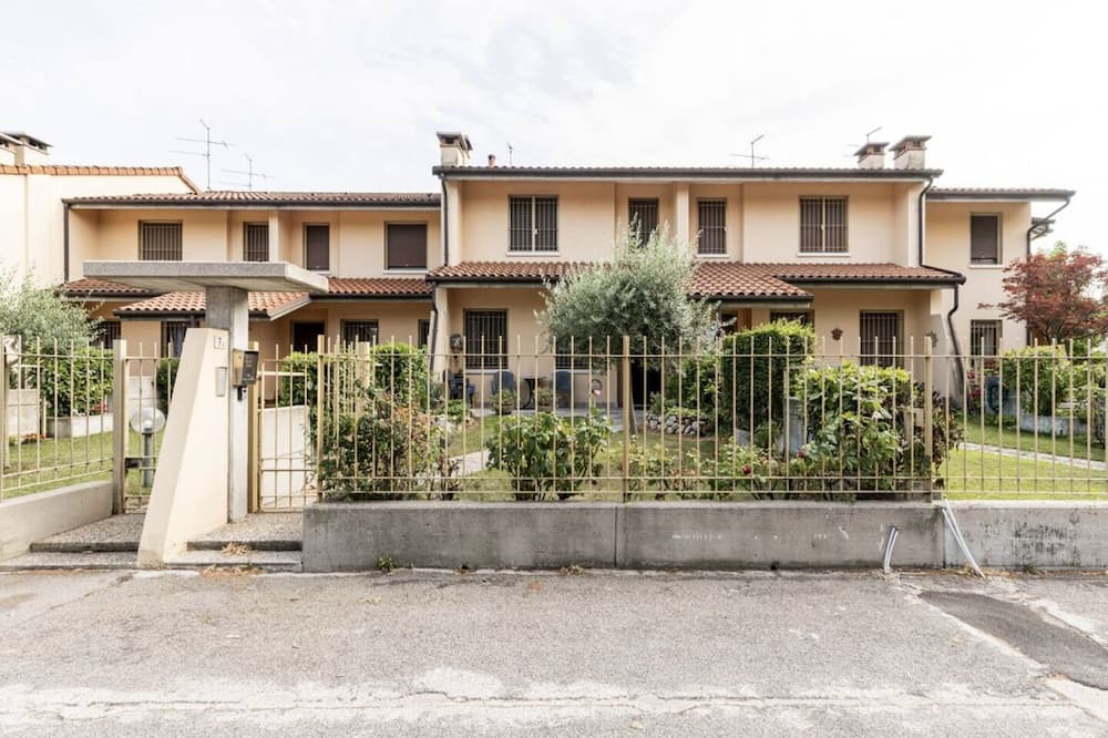 Photo of Outdoor in San Giovanni Lupatoto