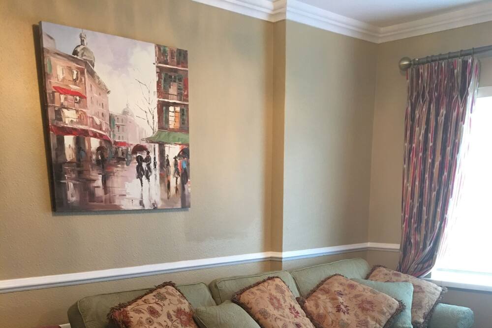 Photo of Livingroom in Enniskillen