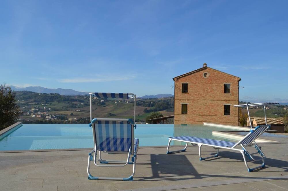 Photo of Outdoor in Loro Piceno
