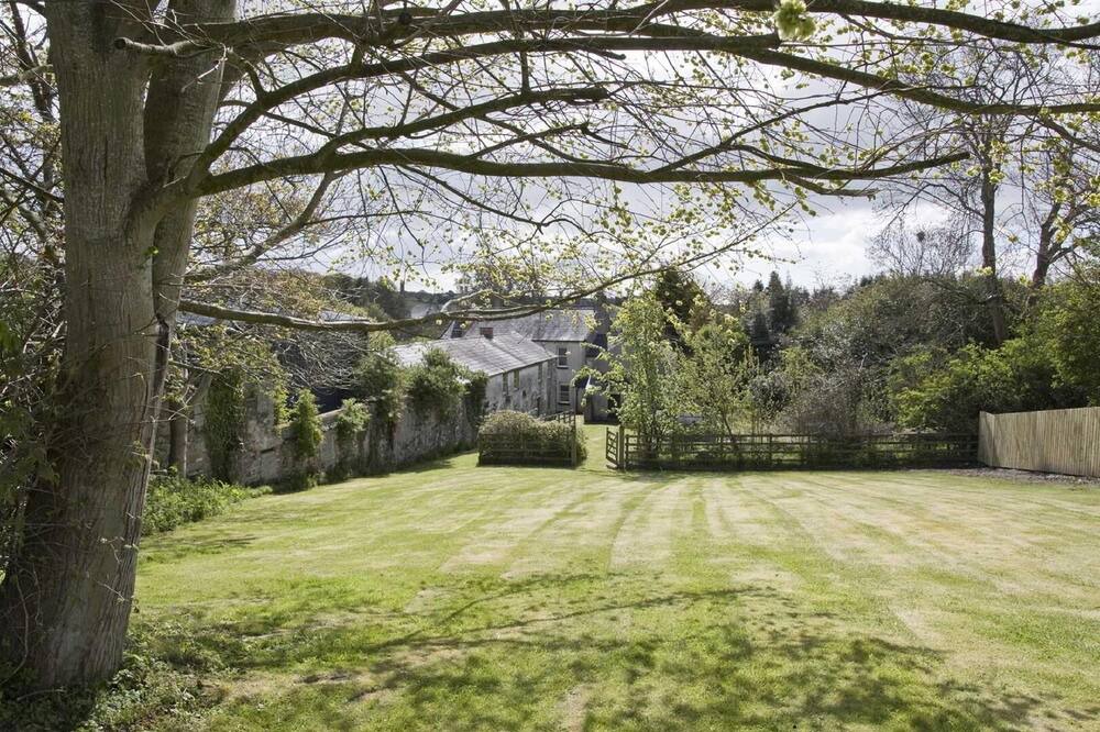 Photo of Outdoor in Annsborough