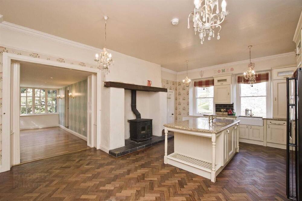 Photo of Kitchen in Annsborough