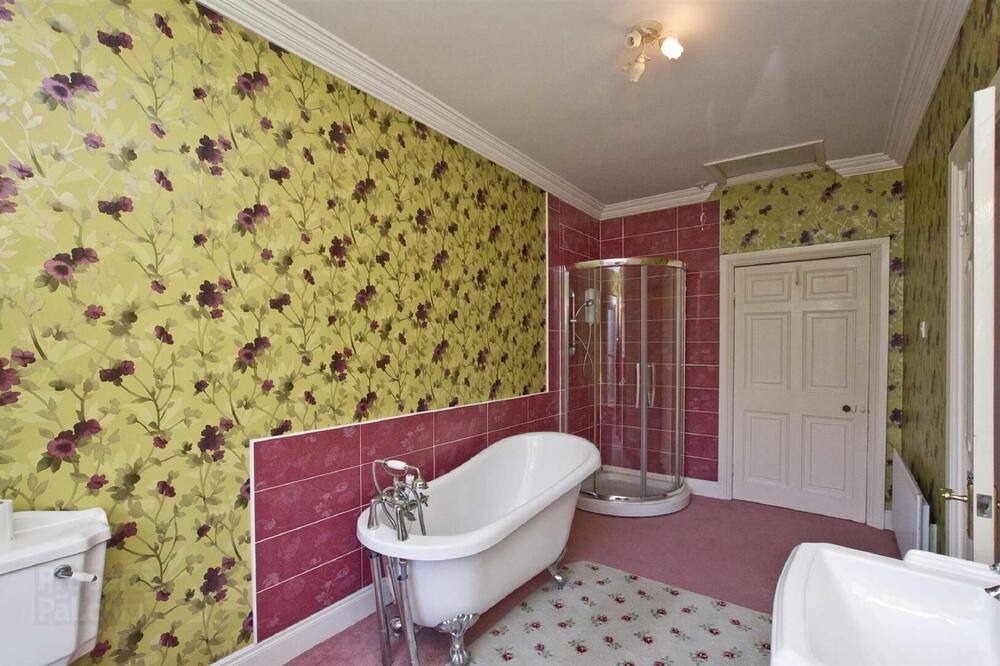 Photo of Bathroom in Annsborough