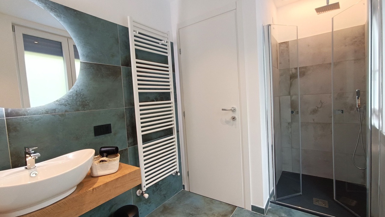 Photo of Bathroom in Someraro