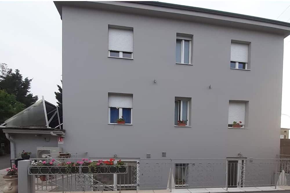 Photo of Outdoor in Sud