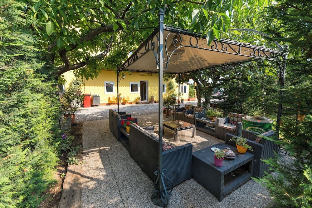 Photo of Outdoor in Sud