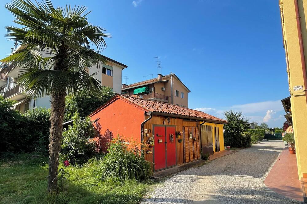 Photo of Others in Zelarino