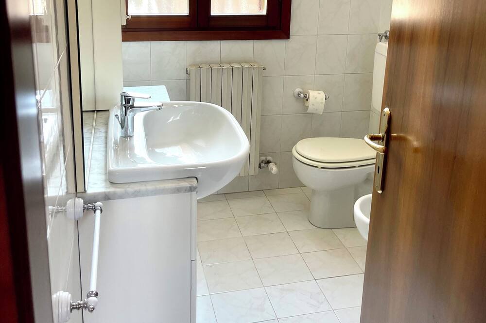 Photo of Bathroom in Zelarino