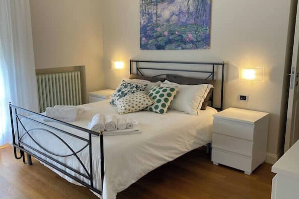 Photo of Bedroom in Belmonte Piceno