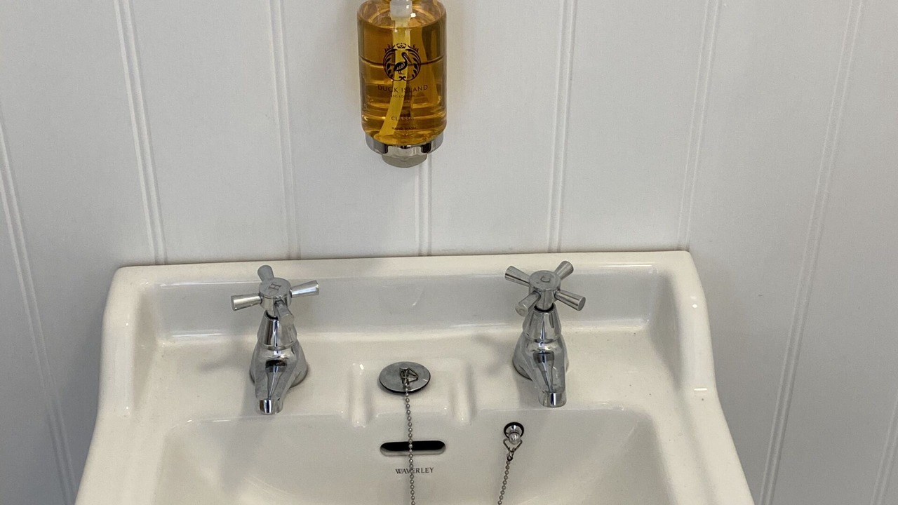 Photo of Bathroom in Crail