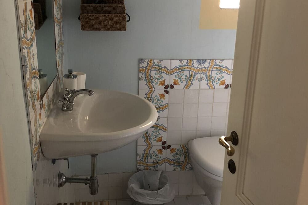 Photo of Bathroom in Sodo