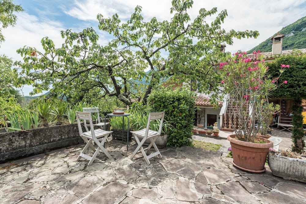 Photo of Patio Balcony in Liano-Formaga