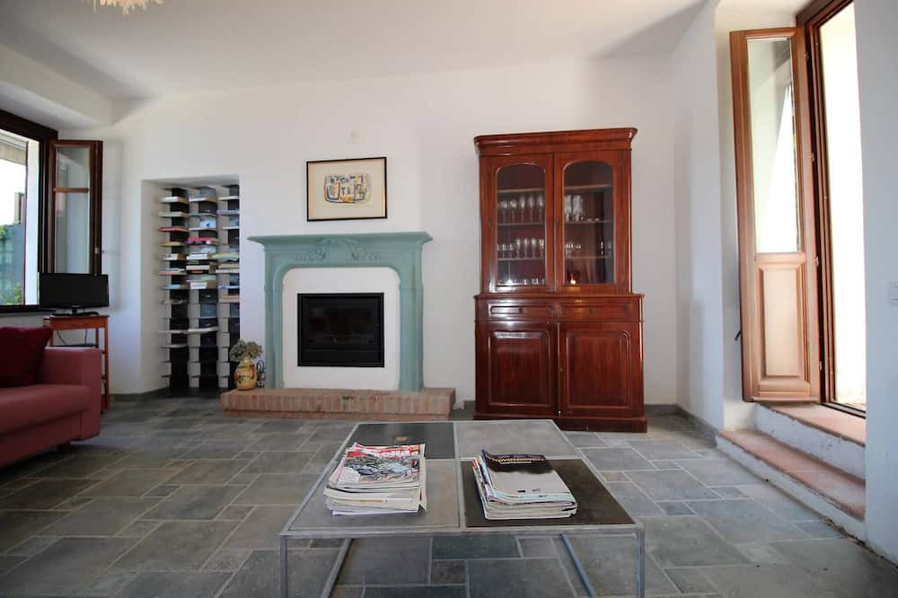 Photo of Livingroom in Pella