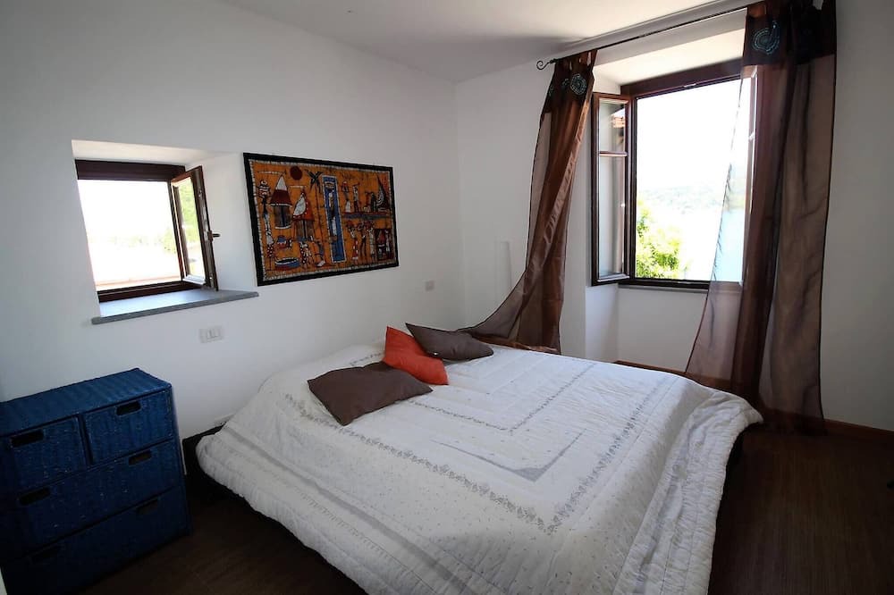 Photo of Bedroom in Pella