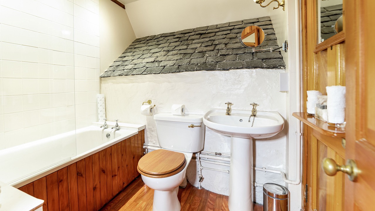 Photo of Bathroom in Breakish