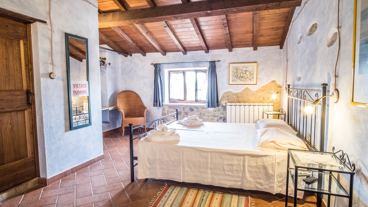 Photo of Bedroom in Montelovesco