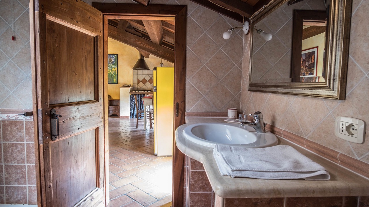 Photo of Bathroom in Montelovesco