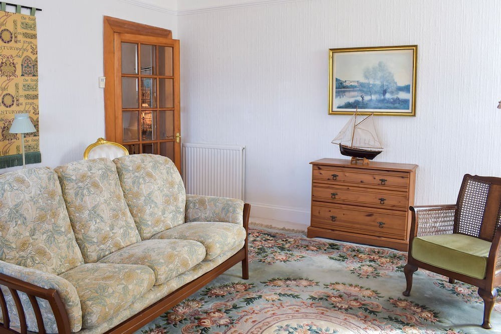 Photo of Livingroom in Seamill