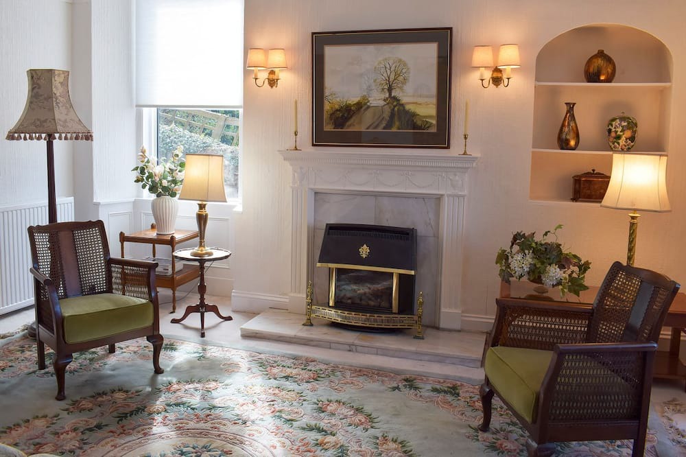 Photo of Livingroom in Seamill