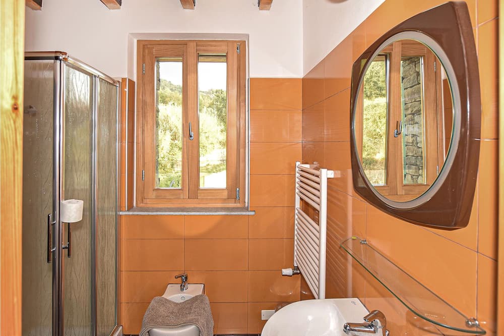 Photo of Bathroom in Castelletto d'Erro
