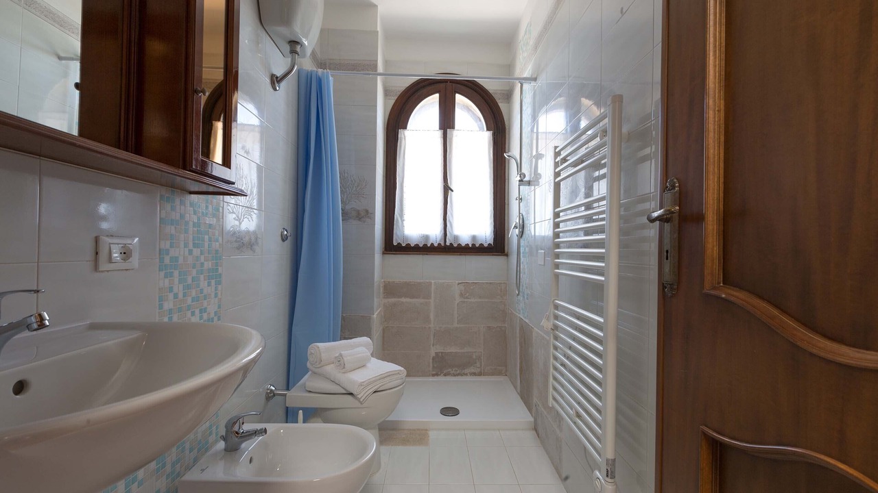 Photo of Bathroom in Erchie