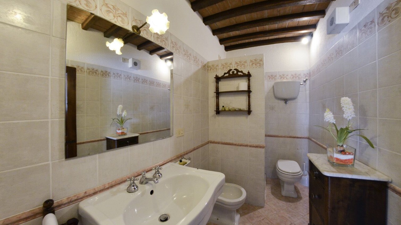 Photo of Bathroom in San Pietro a Cegliolo