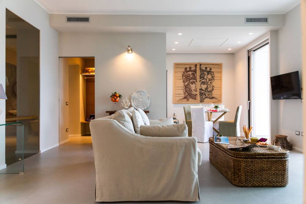 Photo of Livingroom in Addaura