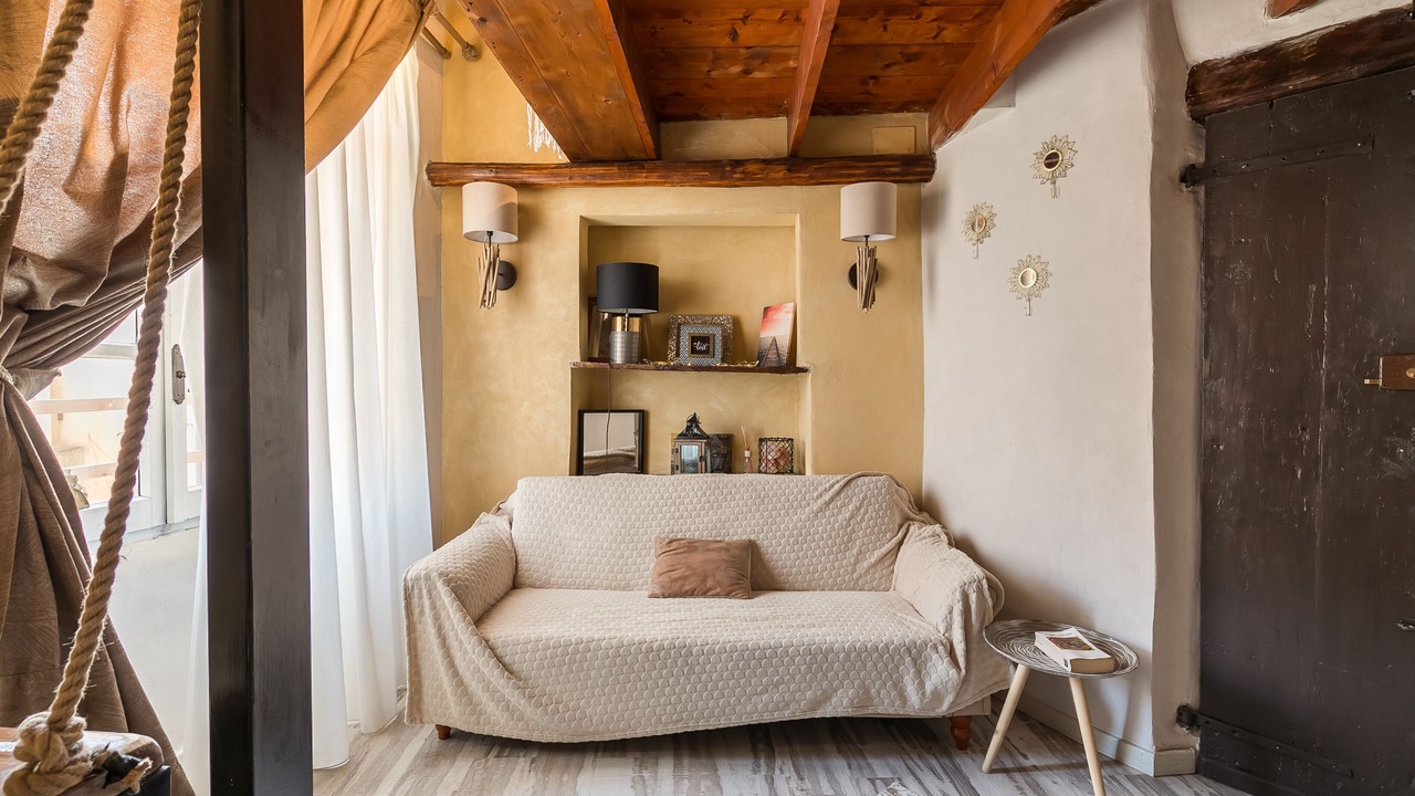 Photo of Livingroom in Calcata