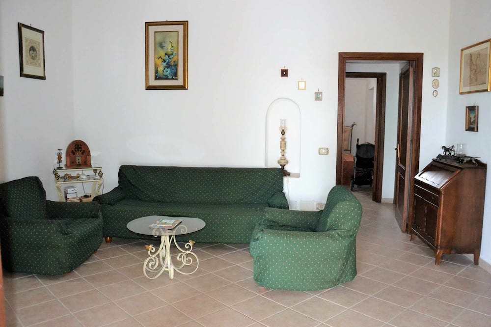 Photo of Livingroom in Malfa