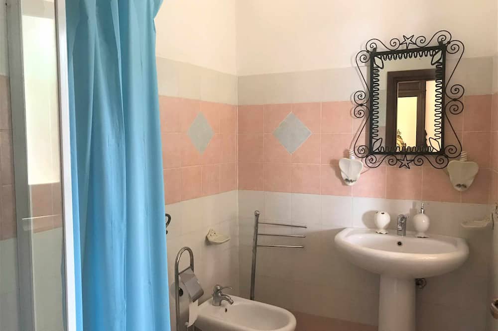 Photo of Bathroom in Malfa