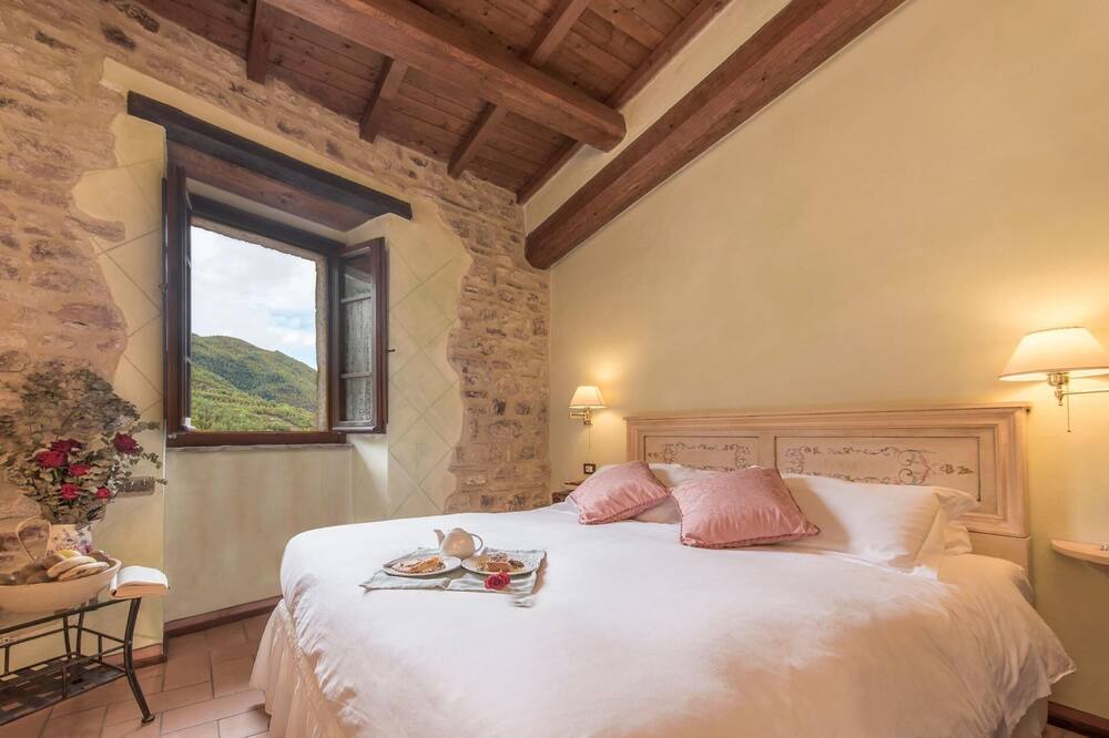 Photo of Bedroom in Scheggino