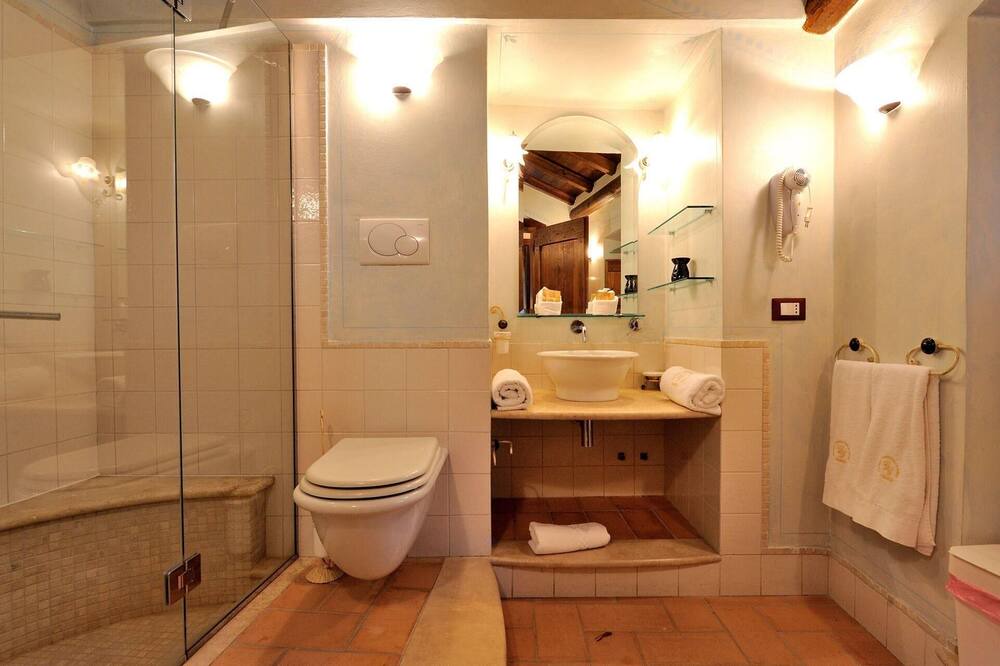 Photo of Bathroom in Scheggino