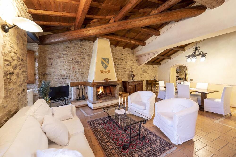 Photo of Livingroom in Scheggino