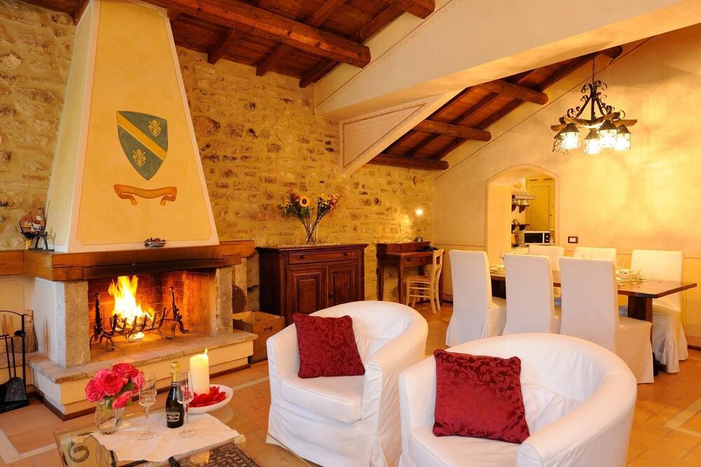 Photo of Livingroom in Scheggino