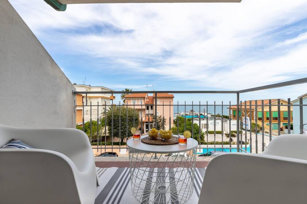 Photo of Patio Balcony in Marcelli