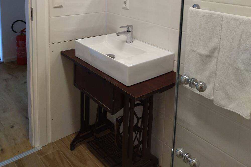 Photo of Bathroom in Senales