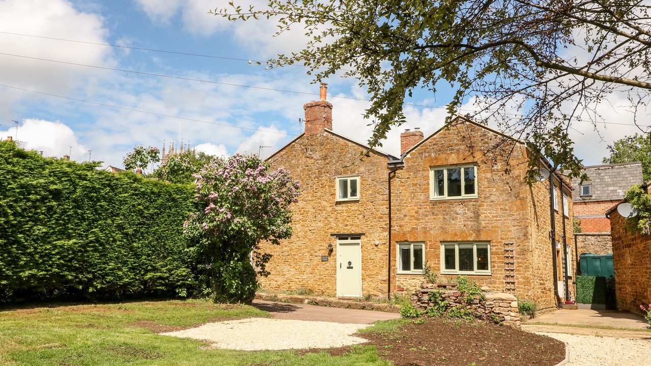 Photo of Others in Hook Norton