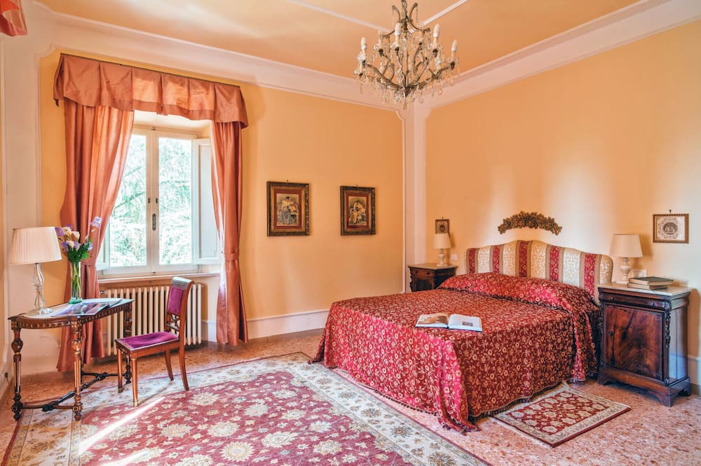 Photo of Bedroom in Poggibonsi