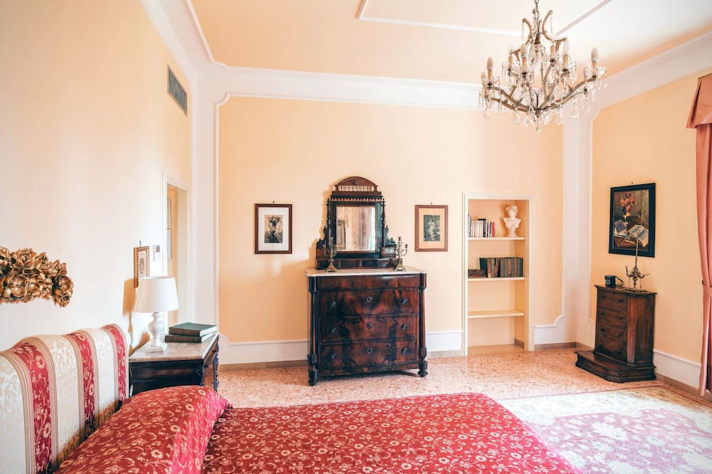 Photo of Bedroom in Poggibonsi