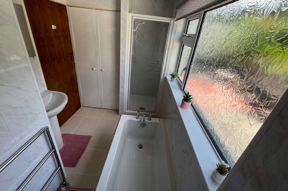 Photo of Bathroom in Boscundle