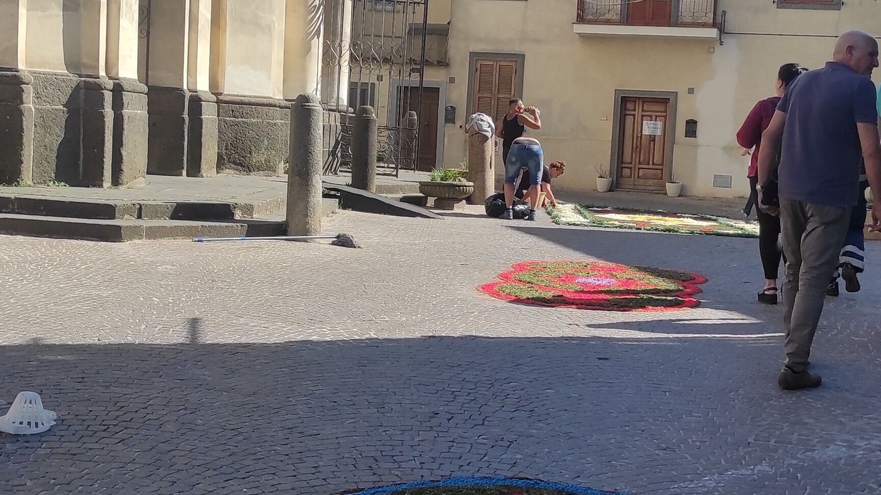 Photo of Others in Sutri