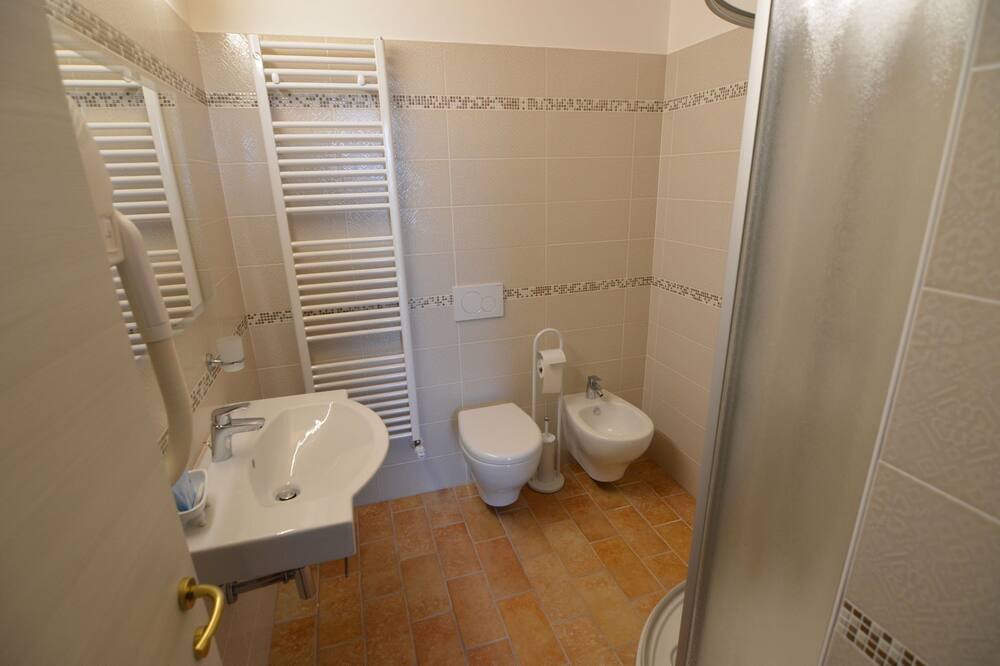 Photo of Bathroom in Gemmano