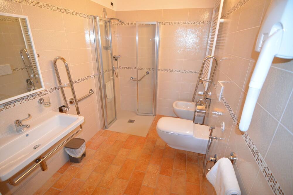 Photo of Bathroom in Gemmano