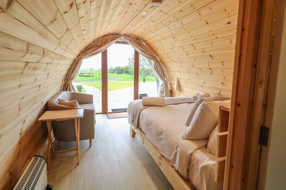 Photo of Bedroom in Armoy