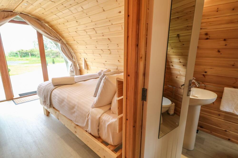 Photo of Bedroom in Armoy